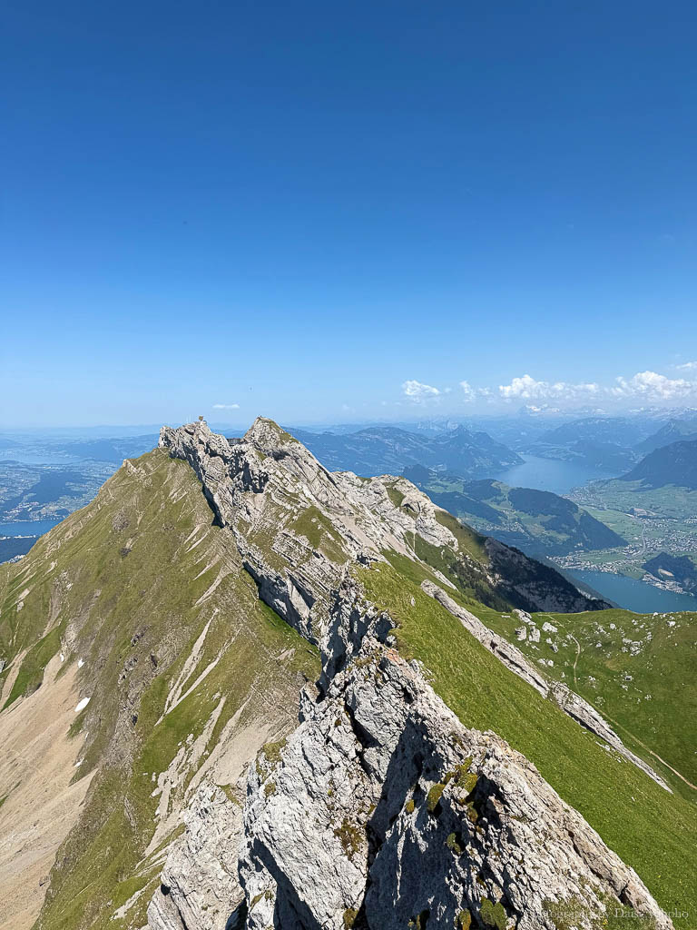 瑞士旅人誌 #17|雪朗峰 BUG 票現省千元、大推尼德峰滑板車、皮拉圖斯山8折秘訣與超市省錢心得 瑞士旅人誌 #17|雪朗峰 BUG 票現省千元、大推尼德峰滑板車、皮拉圖斯山8折秘訣與超市省錢心得