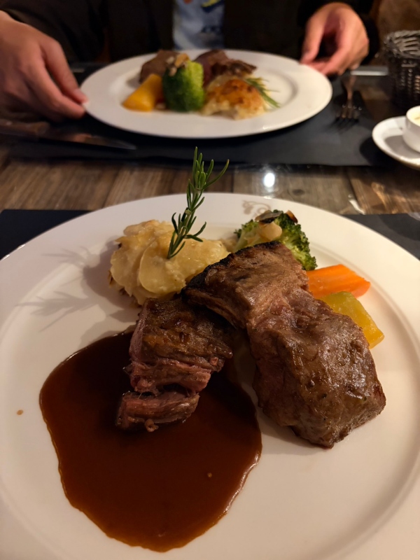 Restaurant Schäferstube 的羊排分盤